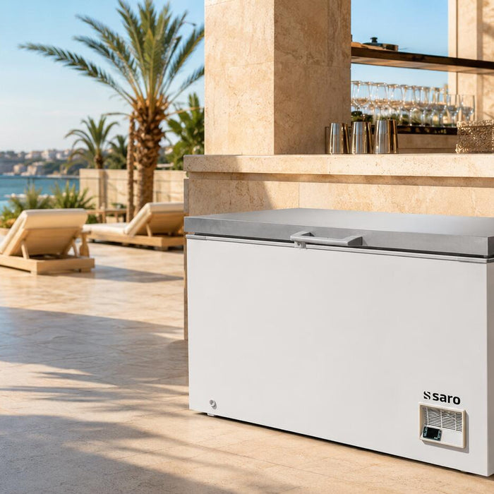 Sommergeschäft unter Hochdruck: Mit der SARO Gefriertruhe BD 401 S bleiben Sie cool